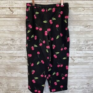 Vintage 90's Briggs Womens 10 Pants Cropped Black Cherry Fruit Print AOP  READ